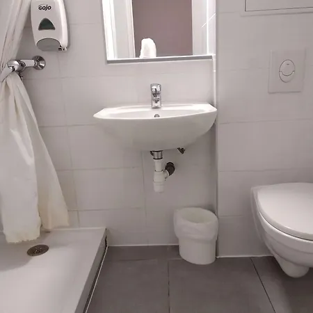 Premiere Classe Metz Nord - מלון 2*