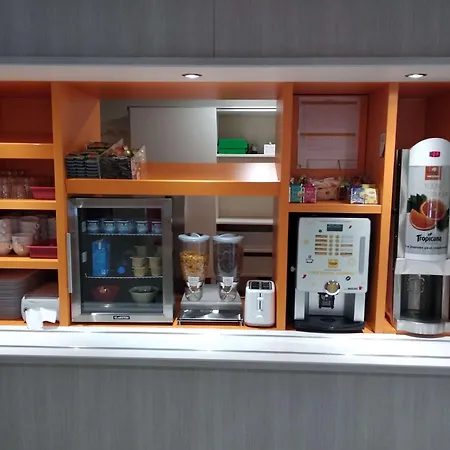 Premiere Classe Metz Nord - فندق